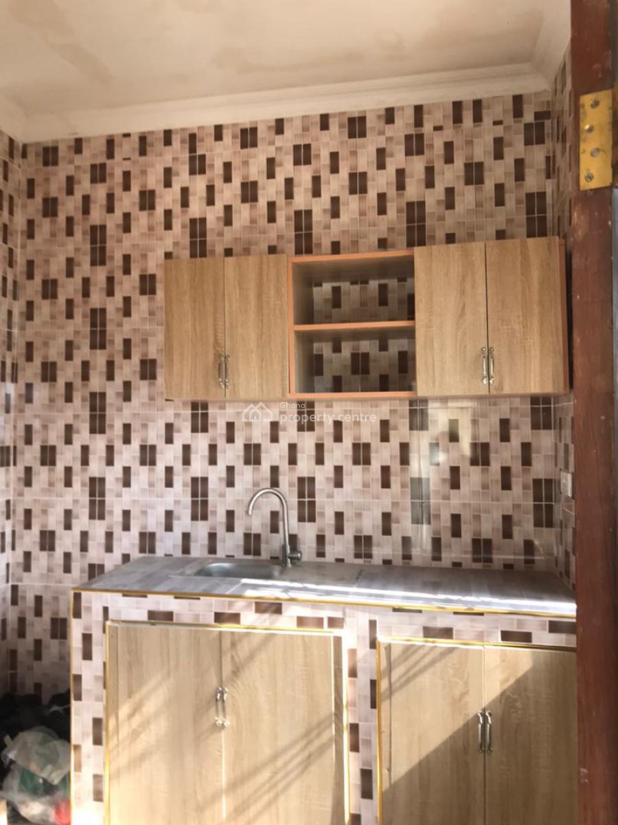 Nice Chamber and Hall, Mallam Gbawe Upper, Gbawe, Ga South Municipal, Accra, Apartment for Rent