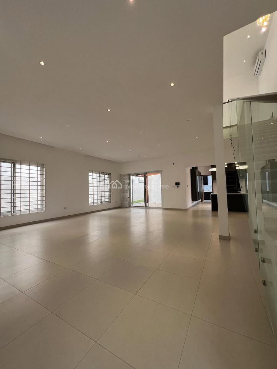 Executive  Ensuite 4.5-bedroom, Spintex, Accra, House for Sale