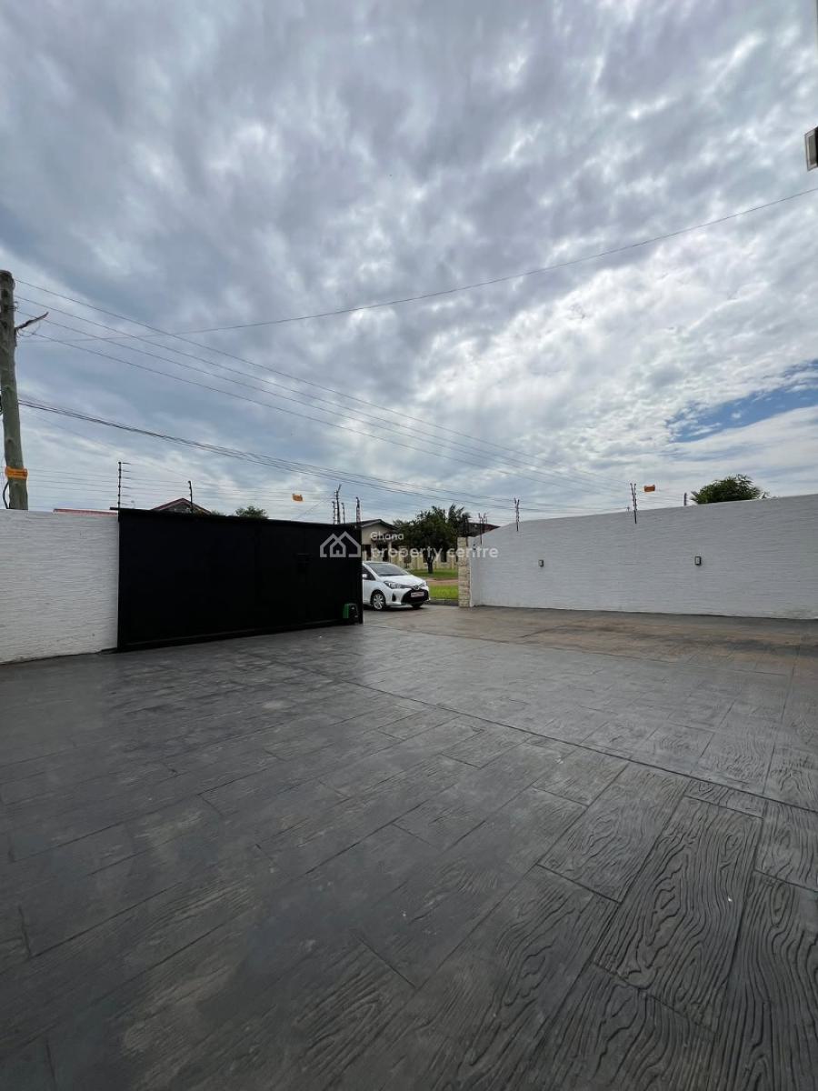 Executive  Ensuite 4.5-bedroom, Spintex, Accra, House for Sale