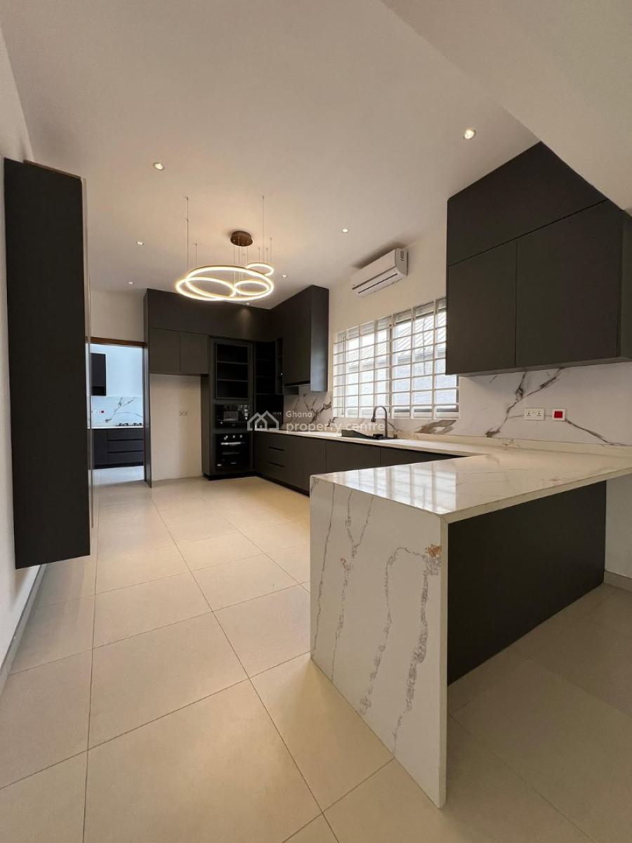 Executive  Ensuite 4.5-bedroom, Spintex, Accra, House for Sale