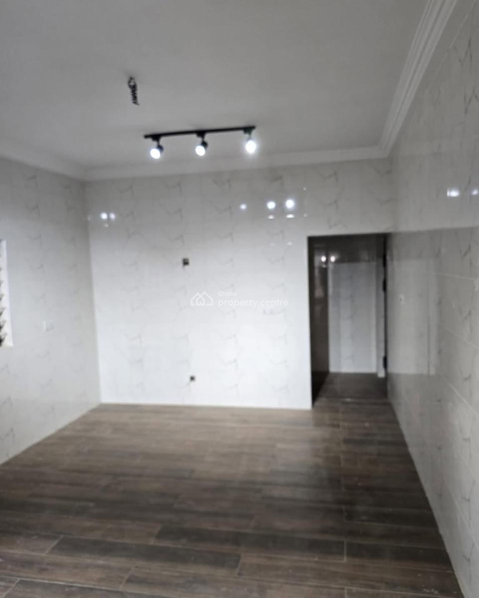 Executive 4-bedroom, Kwabenya, Ga East Municipal, Accra, House for Sale