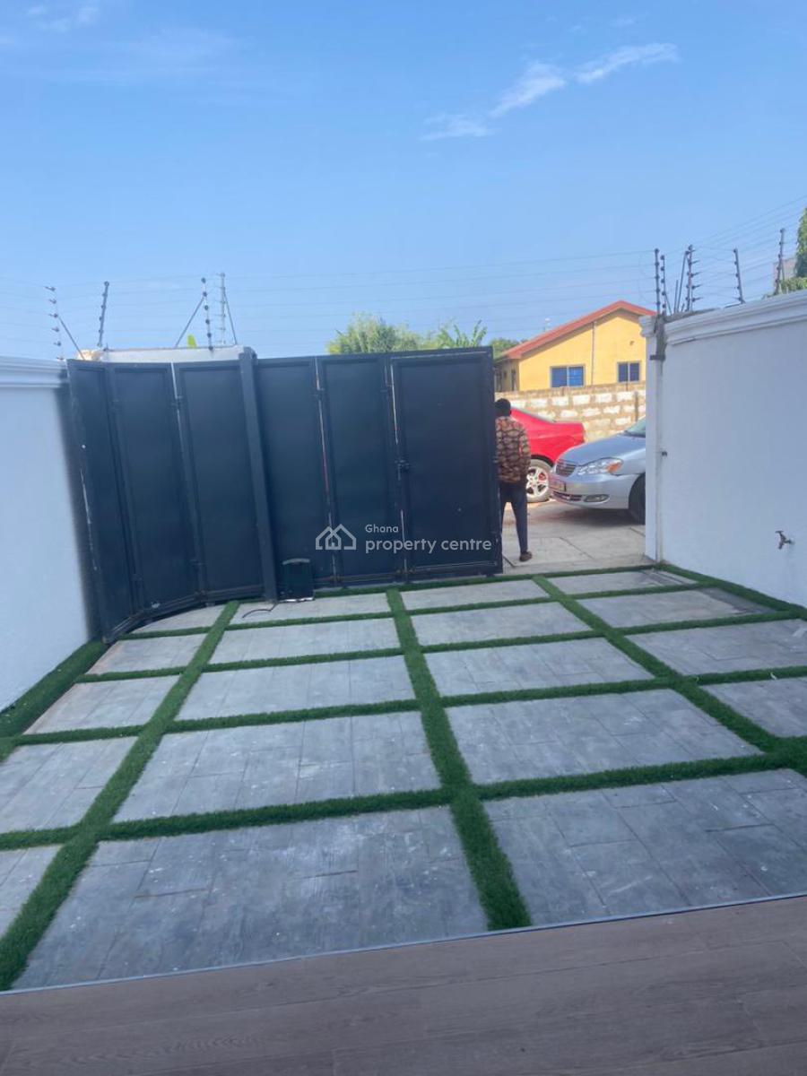 Executive 2 Bedrooms, Ashaley Botwe, Adenta Municipal, Accra, Terraced Duplex for Rent