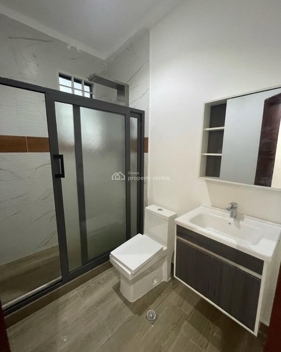 Executive 2 Bedrooms, Ashaley Botwe, Adenta Municipal, Accra, Terraced Duplex for Rent