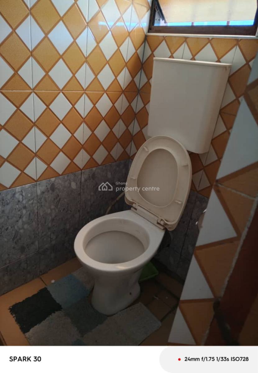 Neat Chamber & Hall Self Contain, Manhean Junction, Accra Metropolitan, Accra, House for Rent