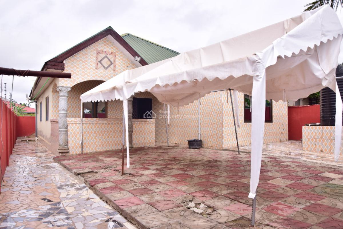 Registered 3 Master Brm House @ Opeikuma, Kasoa, Opeikuma, Awutu-senya East, Central Region, House for Sale
