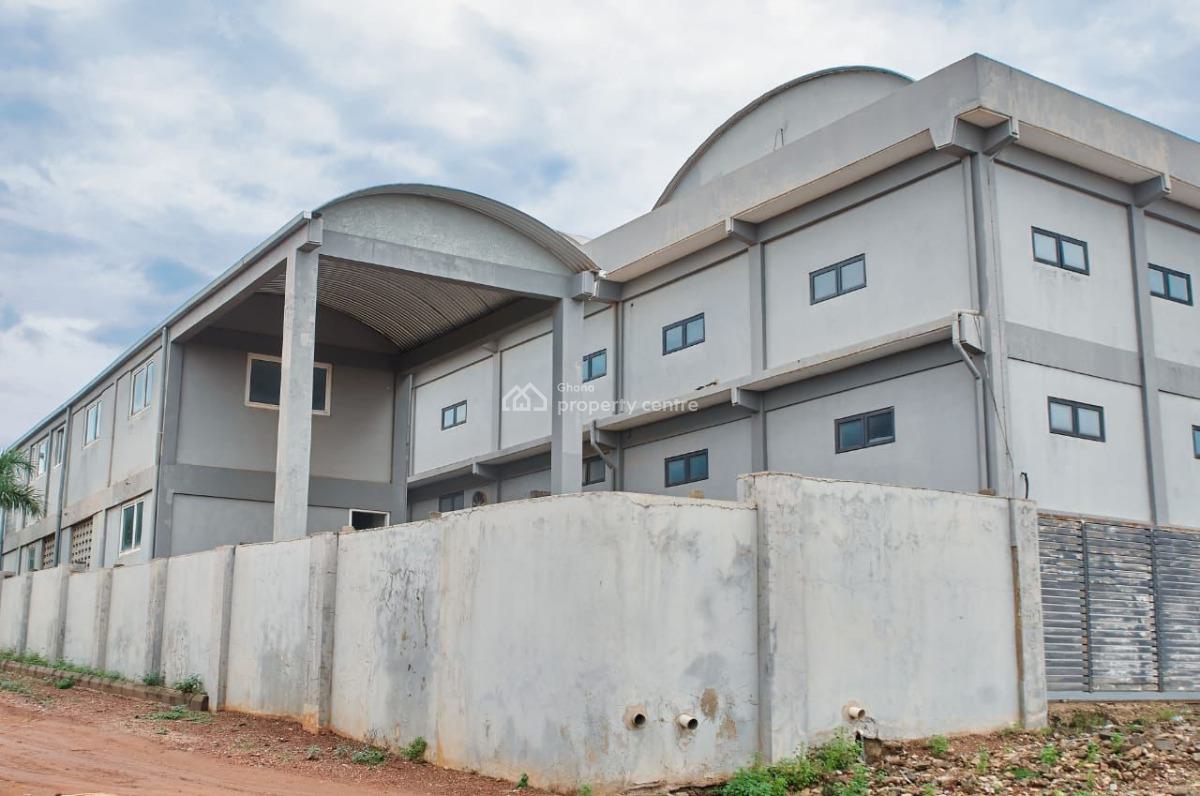 Warehouse, Oyarifa, La Nkwantanang Madina Municipal, Accra, Warehouse for Sale