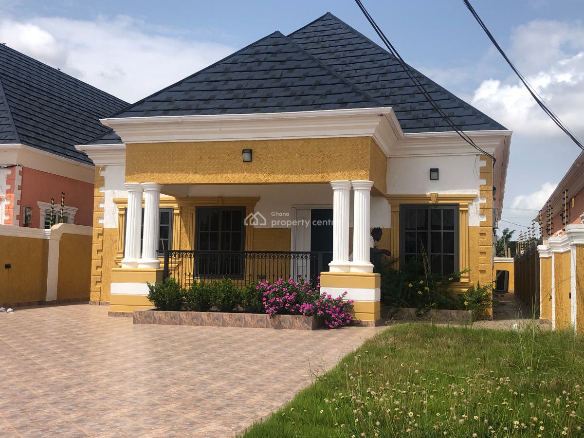 3 Bedroom with Attached Boys Quarters in a Good Location., Achimota-isreal, Achimota, Accra, Detached Bungalow for Sale