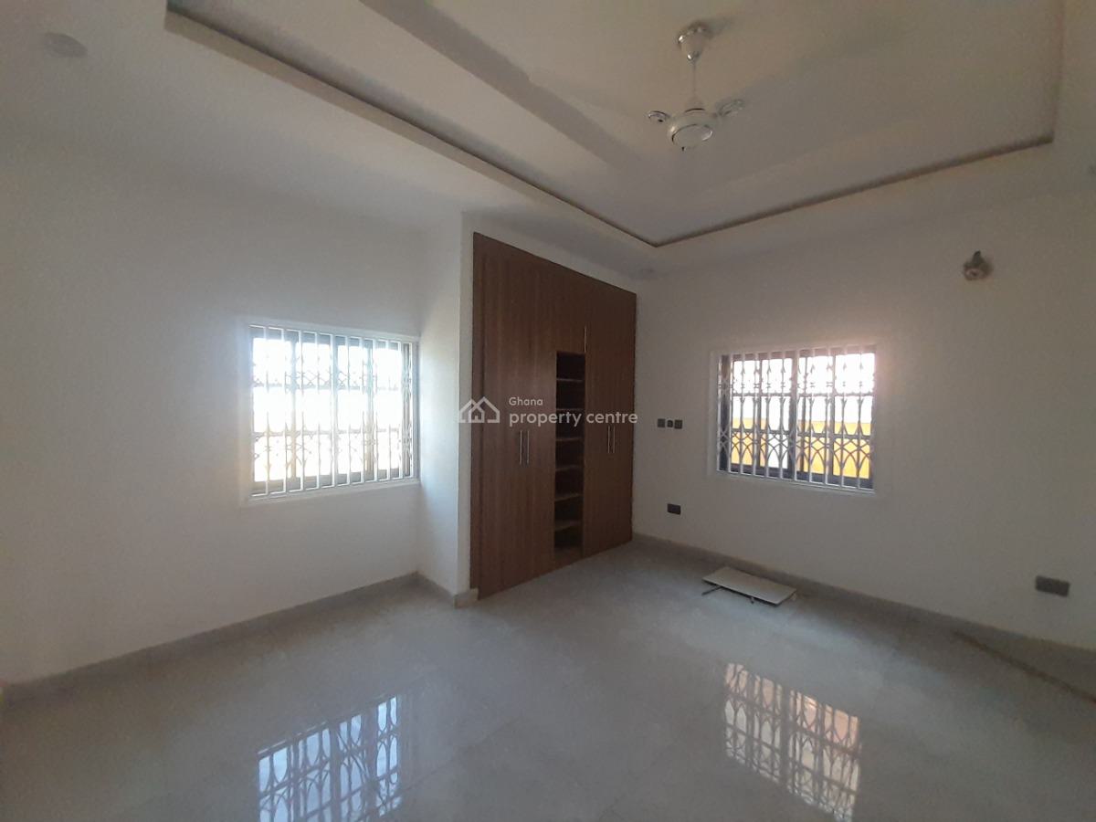 3 Bedroom with Attached Boys Quarters in a Good Location., Achimota-isreal, Achimota, Accra, Detached Bungalow for Sale