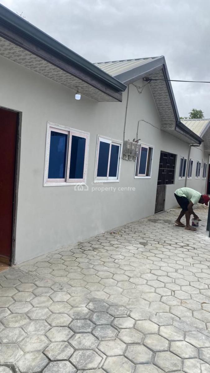Hot Cake Executive 3 Apartments (all with Master Bedrooms), Fan Milk, Kasoa, Awutu-senya East, Central Region, Apartment for Sale