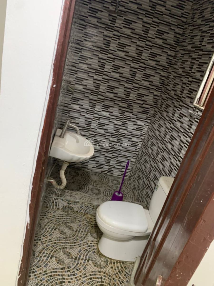 Hot Cake Executive 3 Apartments (all with Master Bedrooms), Fan Milk, Kasoa, Awutu-senya East, Central Region, Apartment for Sale