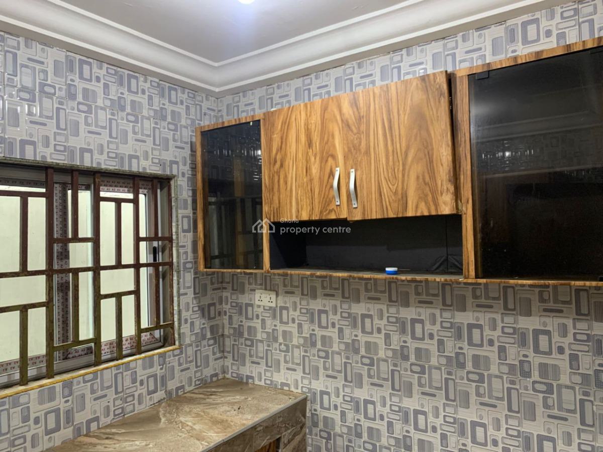 Hot Cake Executive 3 Apartments (all with Master Bedrooms), Fan Milk, Kasoa, Awutu-senya East, Central Region, Apartment for Sale