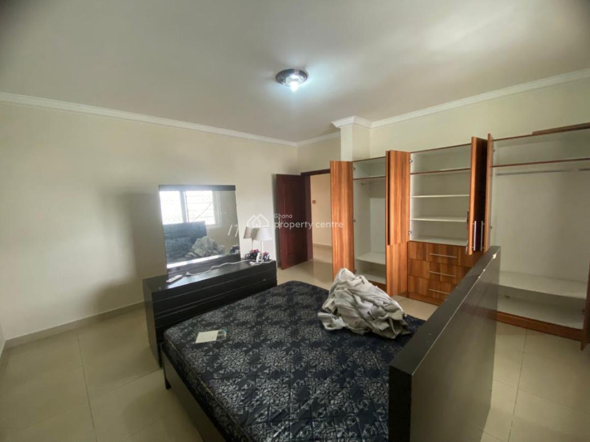 Spacious 3 Bedrooms with 4th Room As Maids Room., 16 Agostino Neto Street, Airport Residential Area, Accra, Apartment for Rent