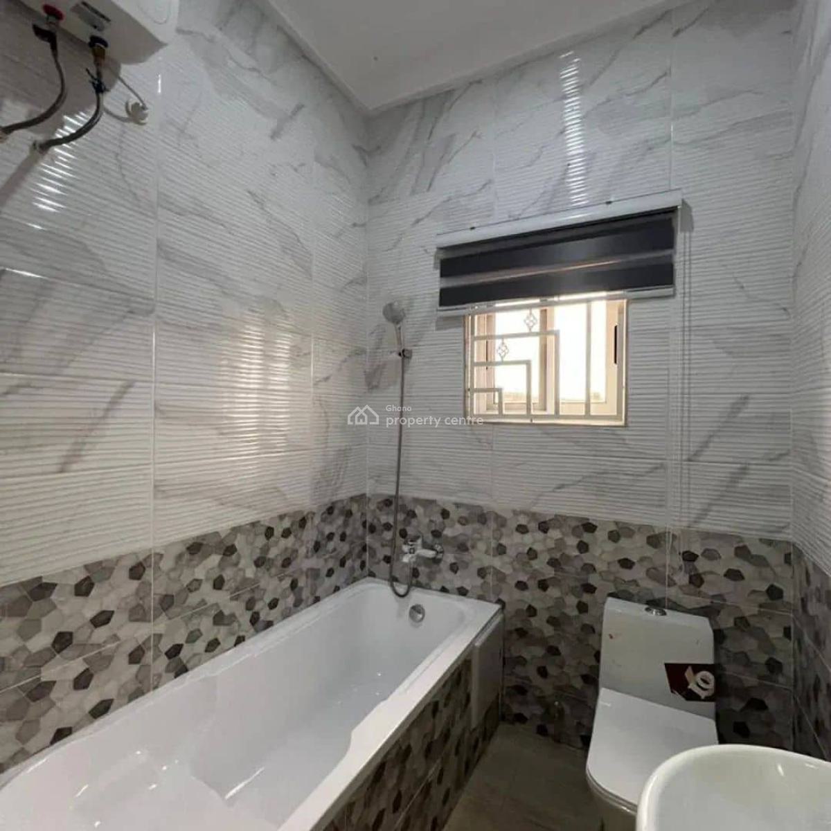 Executive 3 Bedroom, Oyarifa, La Nkwantanang Madina Municipal, Accra, House for Sale