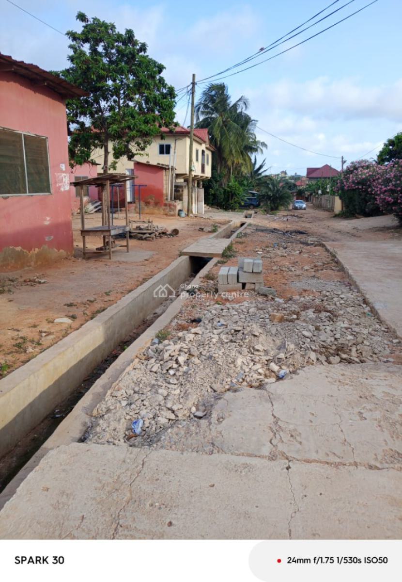 6 Units of Ordinary Chamber & Hall Apartments, Anyaa School Junction, Accra Metropolitan, Accra, Land for Sale