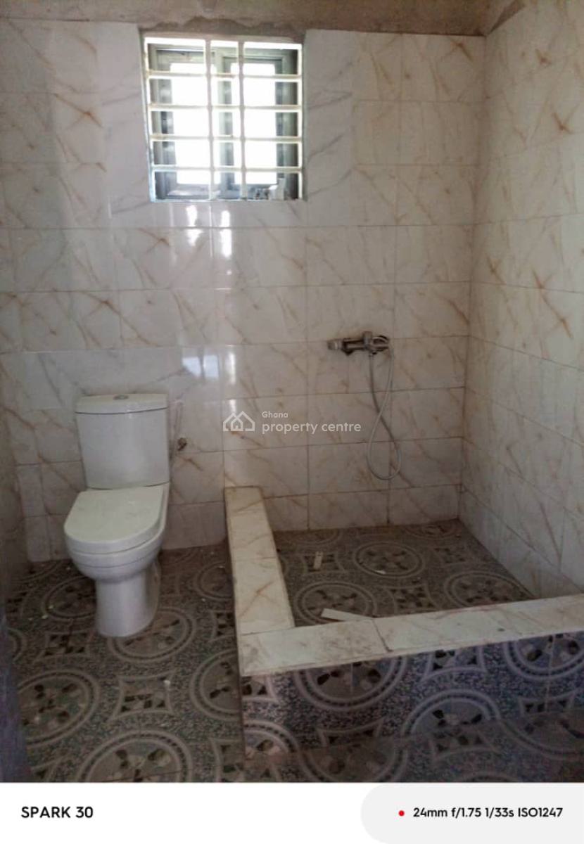 2 Bedroom Self Compound / House, Mamprobi Post Office, Accra Metropolitan, Accra, House for Rent