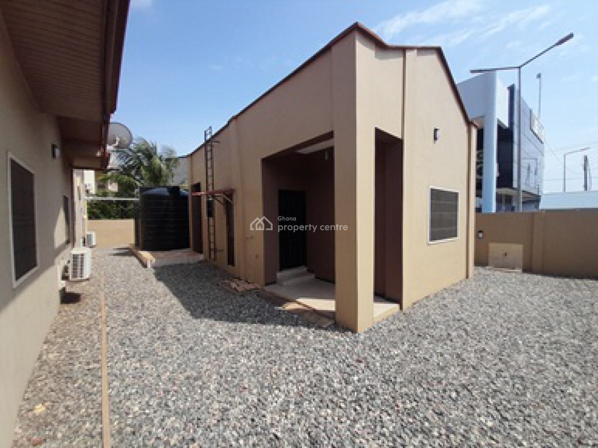 6 Bedroom House in a Gated Estate  with Solar Panels and 5 Ka Invertor, Lakeside Estates, Adenta Municipal, Accra, Detached Duplex for Sale