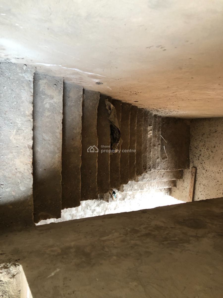 Uncompleted 3 Bedroom Town Homes with Out-houses., East Legon Hills, East Legon Hills, East Legon, Accra, Semi-detached Duplex for Sale