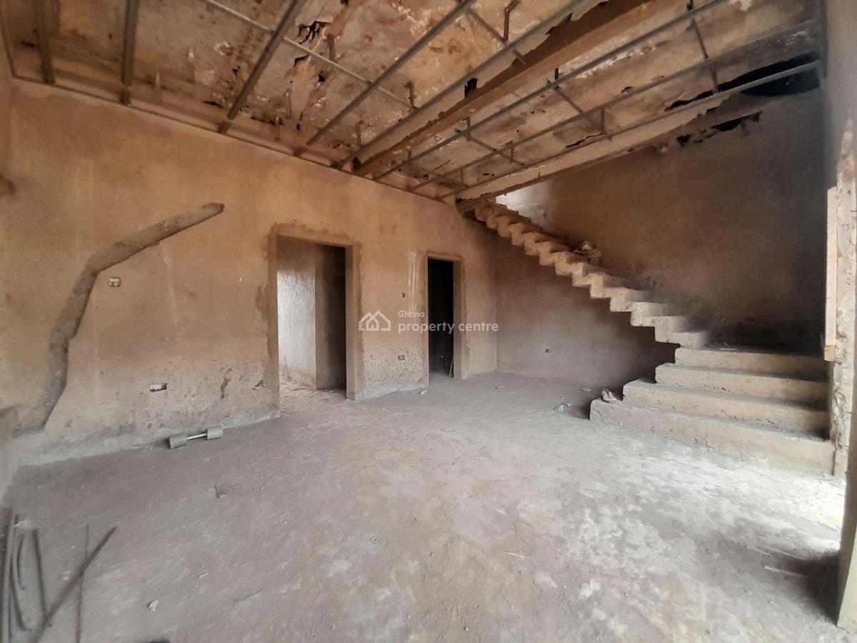 Uncompleted 3 Bedroom Town Homes with Out-houses., East Legon Hills, East Legon Hills, East Legon, Accra, Semi-detached Duplex for Sale