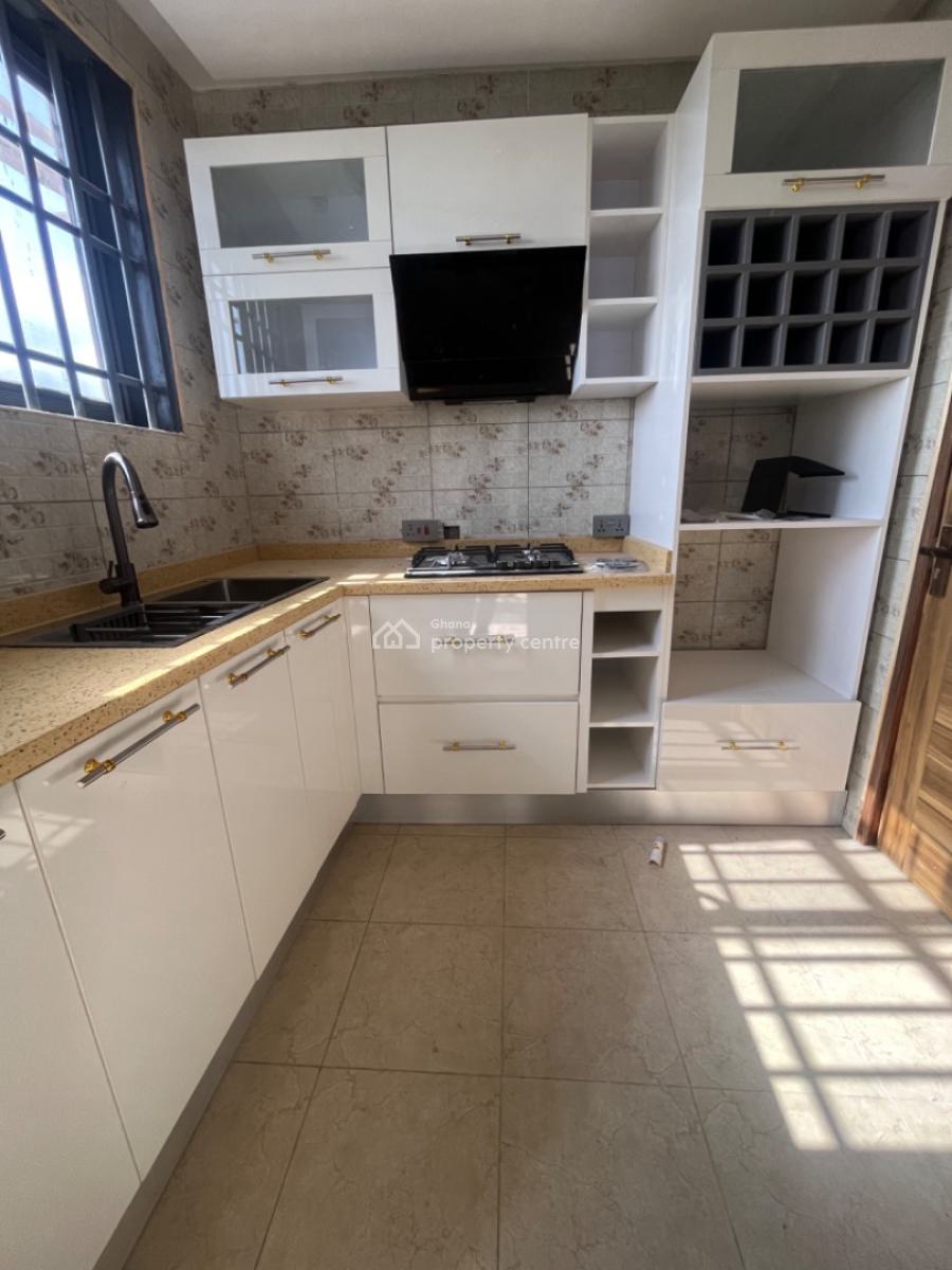 2 Bedrooms Apartments, Tse Addo, La Dade Kotopon Municipal, Accra, Apartment for Rent