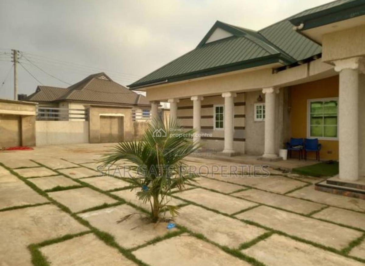 4 Bedrooms House, Antoa New Site, Near The Shs., Kumasi Metropolitan, Ashanti, House for Rent