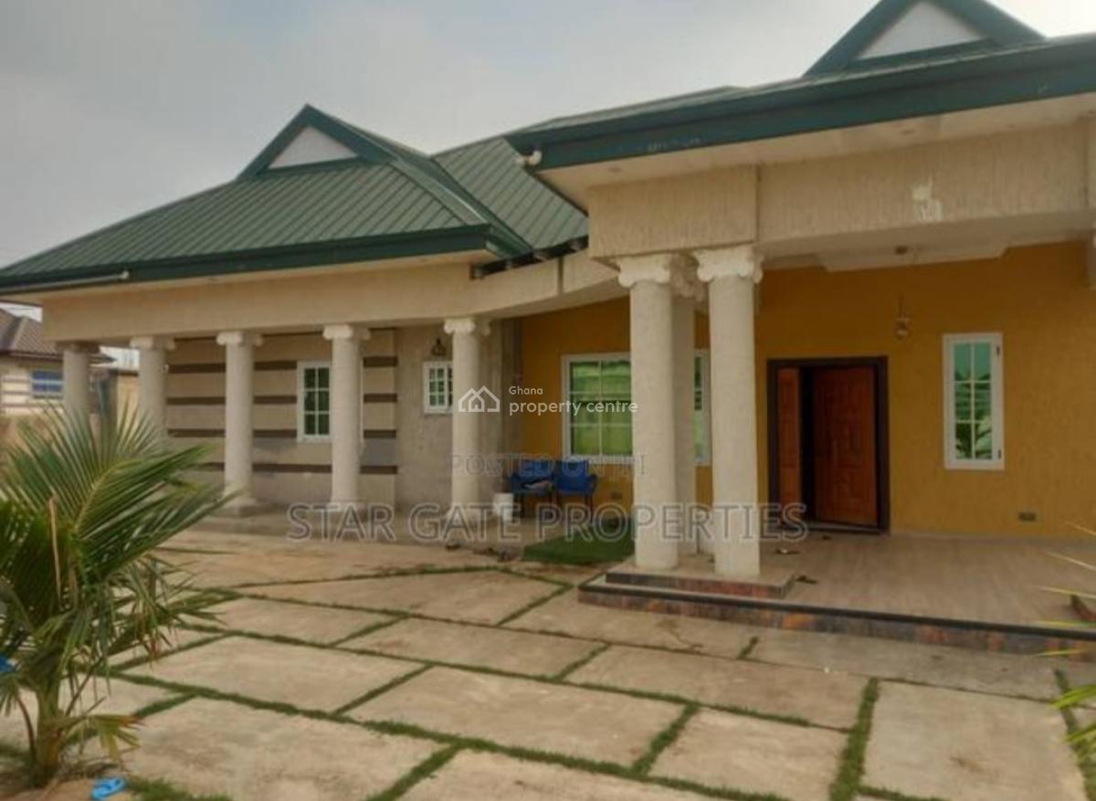 4 Bedrooms House, Antoa New Site, Near The Shs., Kumasi Metropolitan, Ashanti, House for Rent