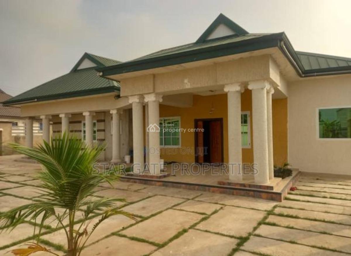 4 Bedrooms House, Antoa New Site, Near The Shs., Kumasi Metropolitan, Ashanti, House for Rent