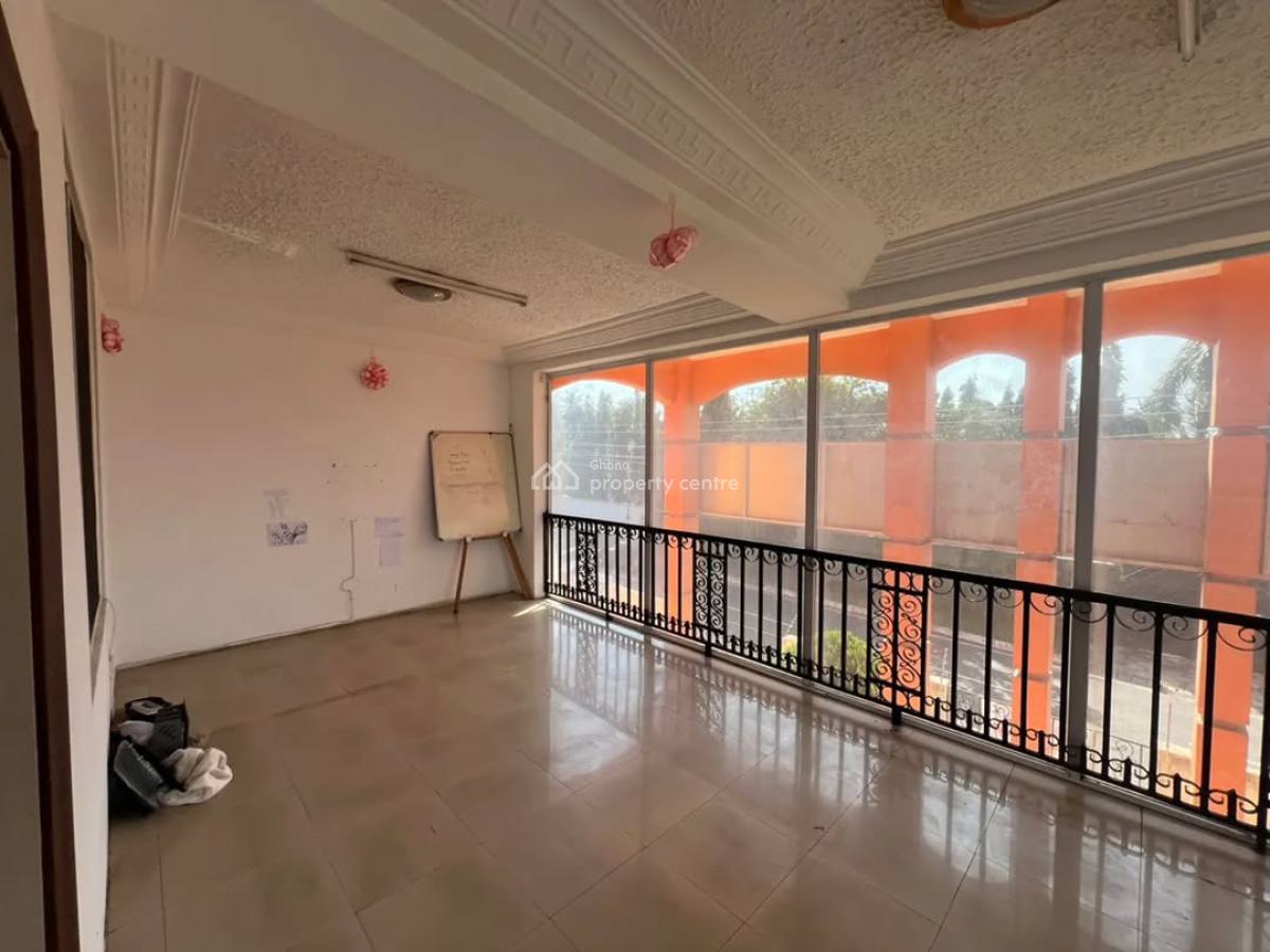 Executive All Ensuite 5 Bedrooms, Airport Residential Area, Accra, House for Rent