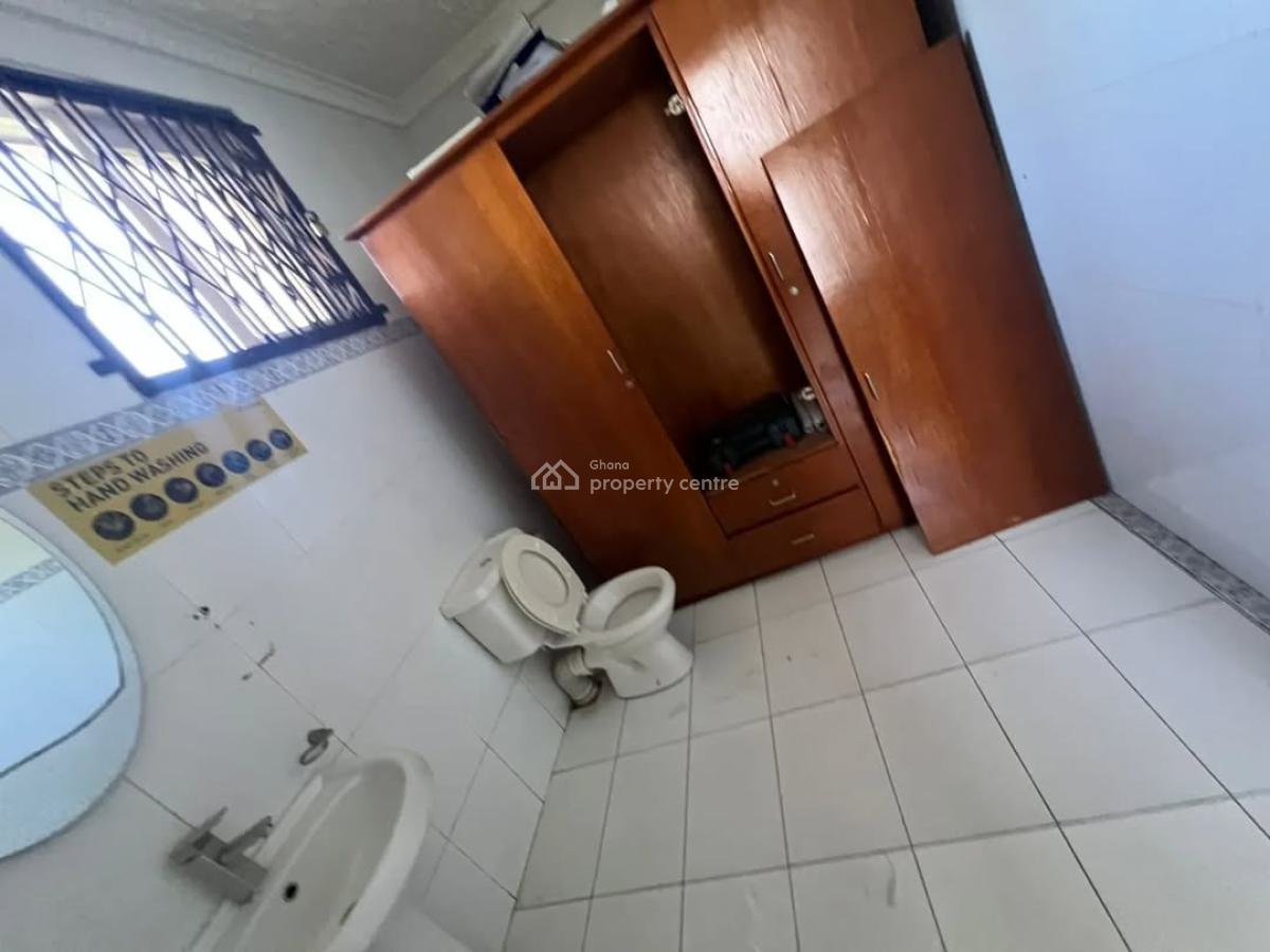 Executive All Ensuite 5 Bedrooms, Airport Residential Area, Accra, House for Rent
