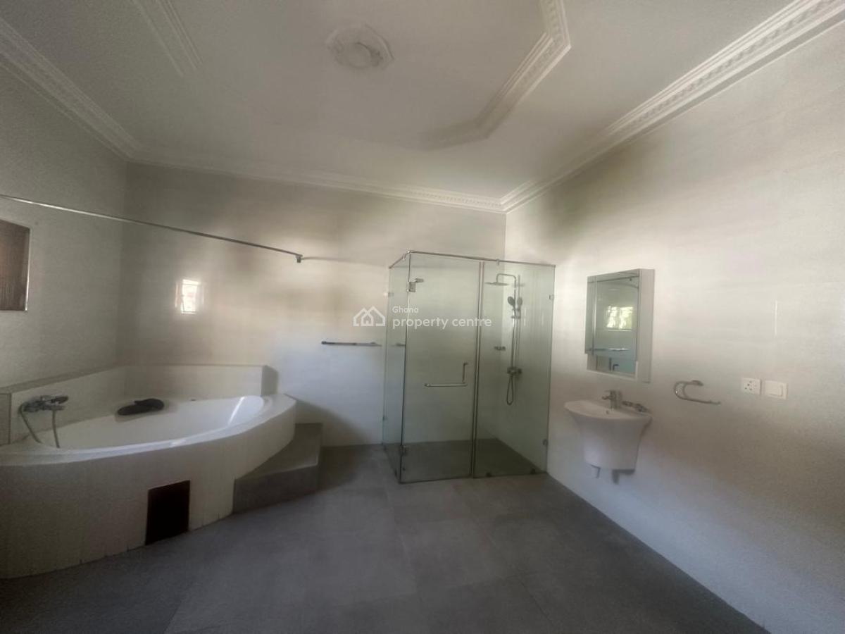 Luxury 6bedrooms House with Out2bedrooms in Airport, Airport, Airport Residential Area, Accra, House for Rent