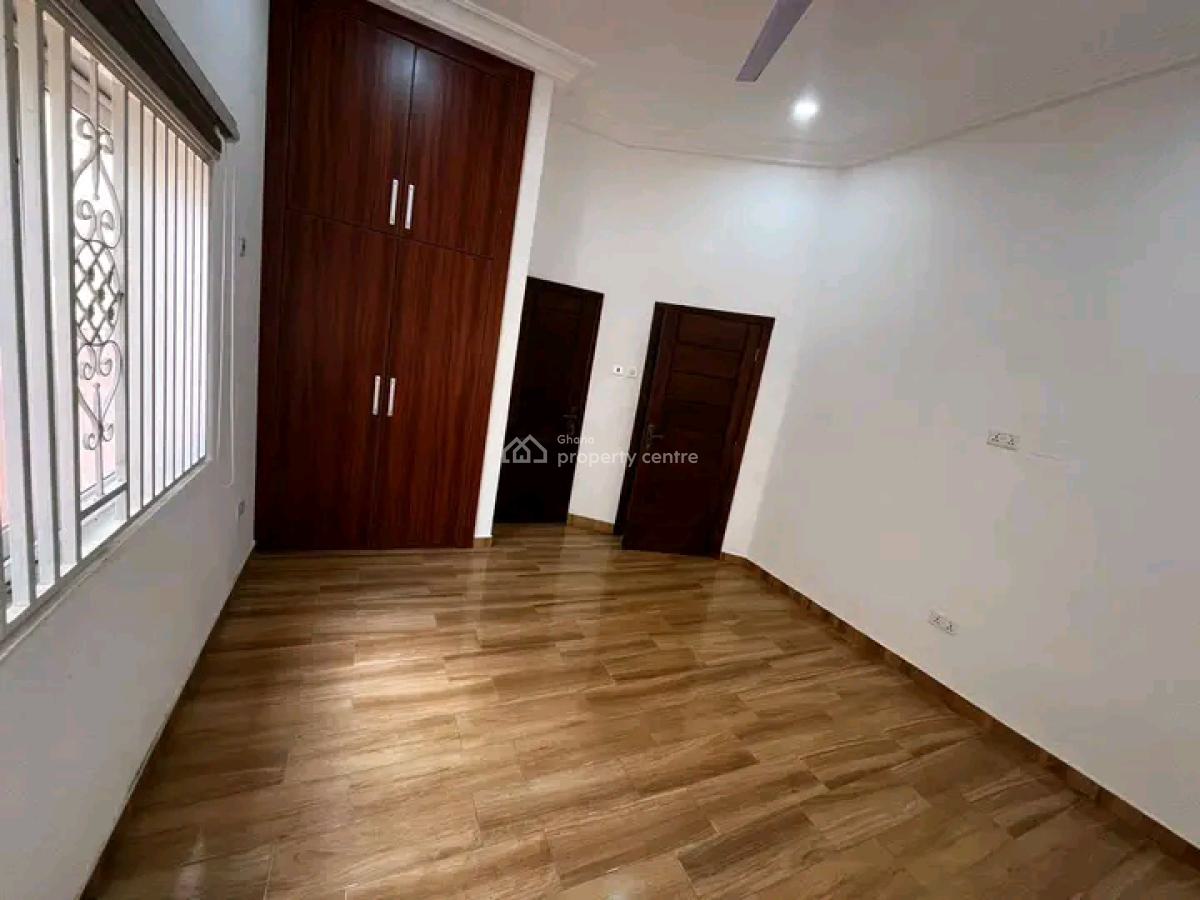 Executive 3 Bedroom House, Oyarifa, La Nkwantanang Madina Municipal, Accra, Terraced Bungalow for Sale