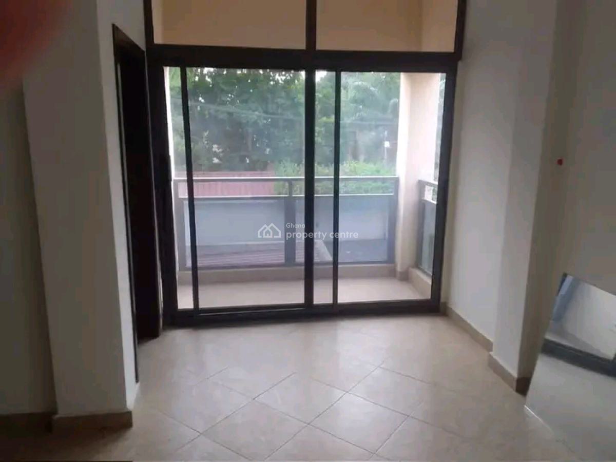 Executive 3-bedroom Smart Home+bq @ Airport, Airport Residential Area, Accra, Townhouse for Rent