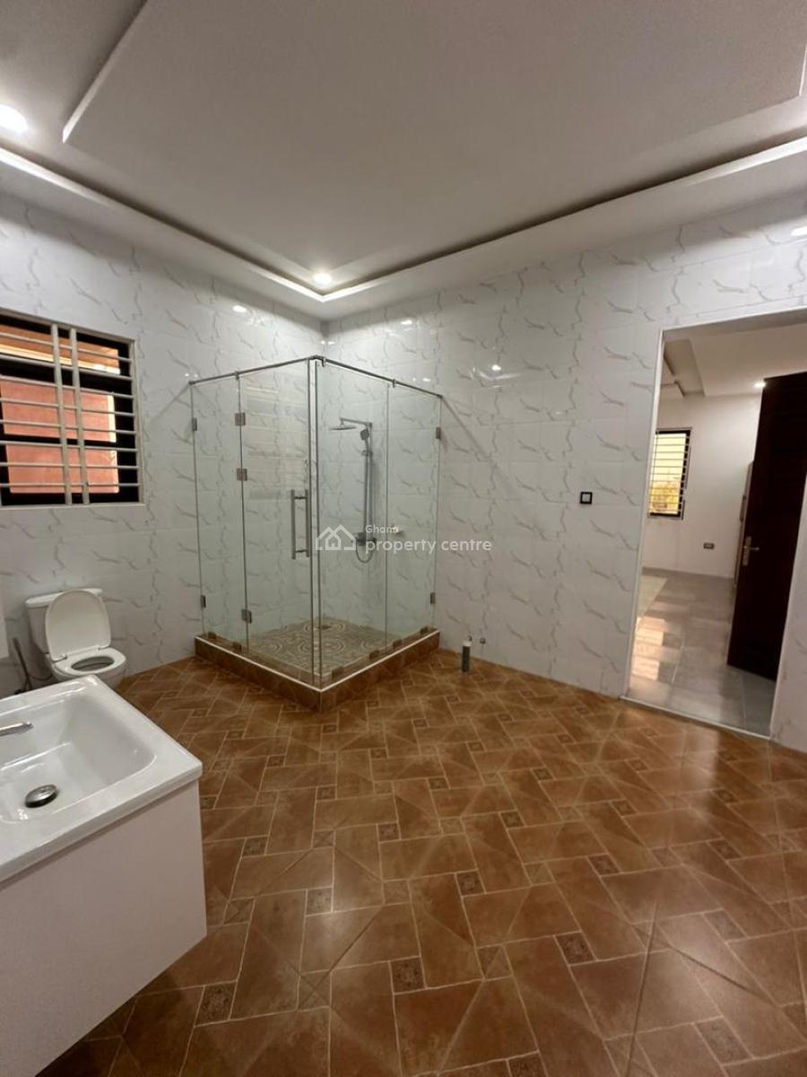 Visually-appealing, Fully Engineered, Five(5) Bedroom Duplex., Lakeside Estates, Adenta Municipal, Accra, Detached Duplex for Sale