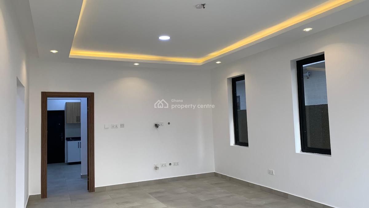 Luxury 4bedrooms House in Dawhenya, Dawhenya, Dawhenya, Tema, Accra, House for Sale