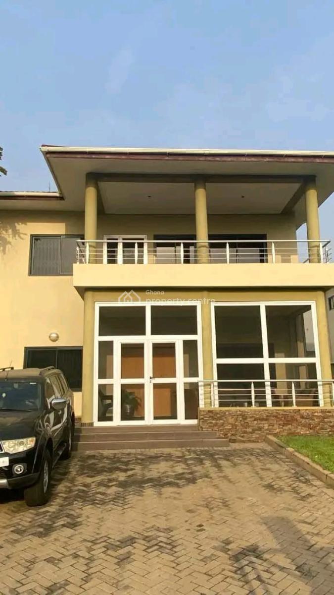 Luxurous Fully Furnished 4-bedroom House @ Cantonment, Cantonments, Accra, Townhouse for Rent