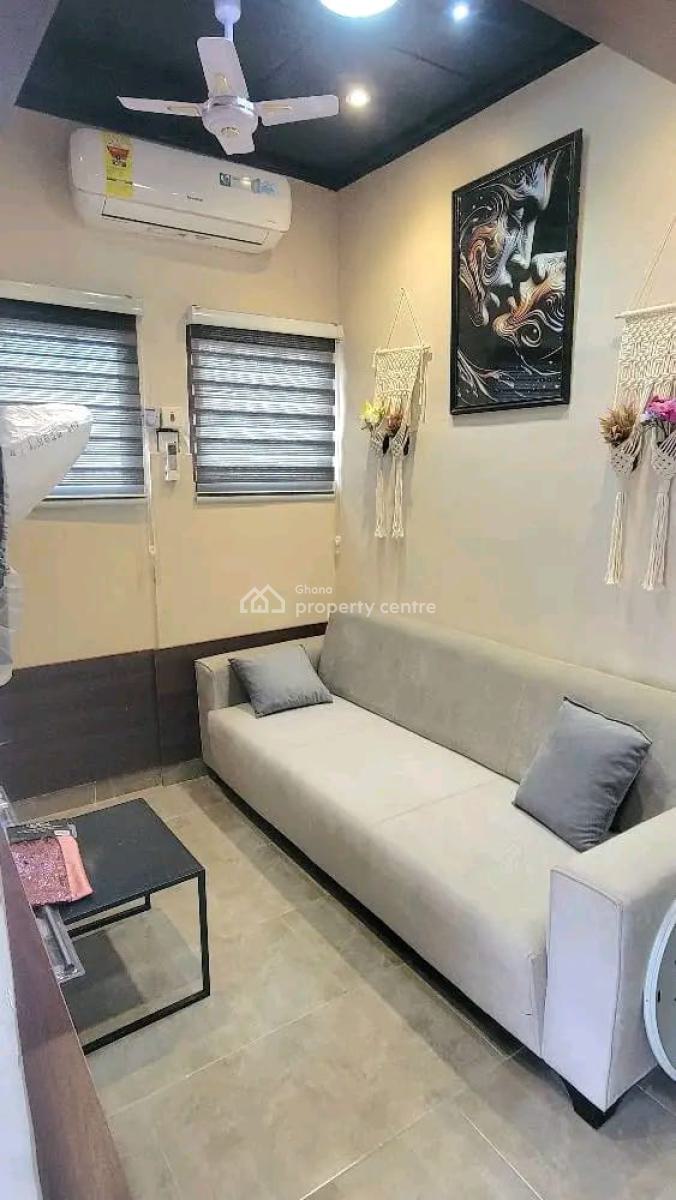 Fully Furnished Chamber and Hall @ Achimota Kingsby, Achimota, Accra, Apartment Short Let