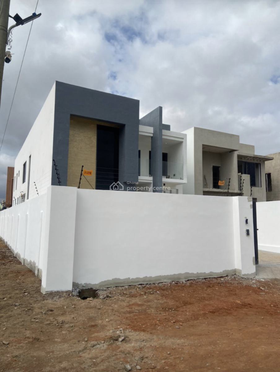 One-of-that-kind Fully Detached, Fully Detailed Four(4) Bedroom Duplex, Lakeside Estates, Adenta Municipal, Accra, Terraced Duplex for Sale