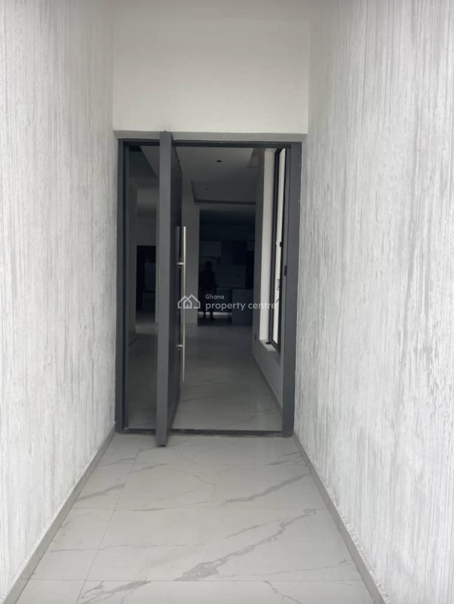 One-of-that-kind Fully Detached, Fully Detailed Four(4) Bedroom Duplex, Lakeside Estates, Adenta Municipal, Accra, Terraced Duplex for Sale