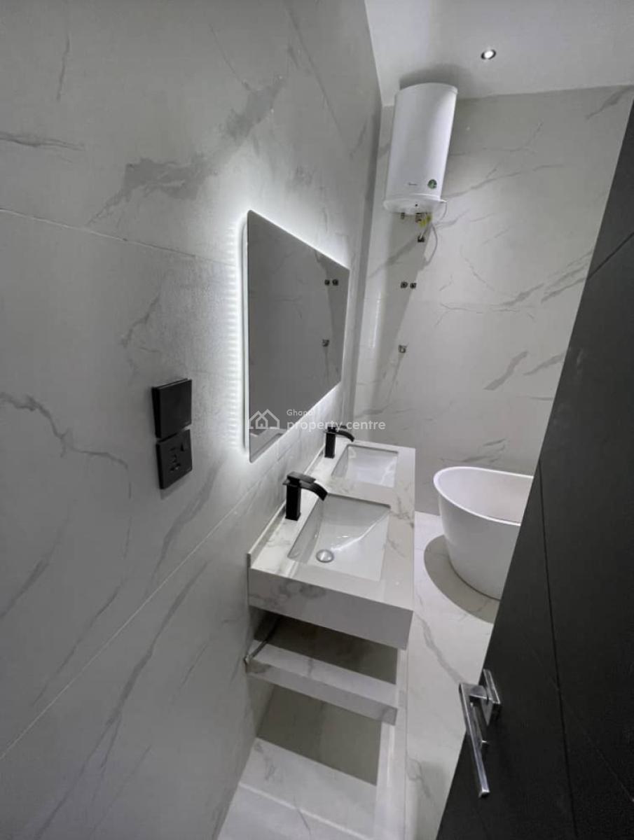 One-of-that-kind Fully Detached, Fully Detailed Four(4) Bedroom Duplex, Lakeside Estates, Adenta Municipal, Accra, Terraced Duplex for Sale