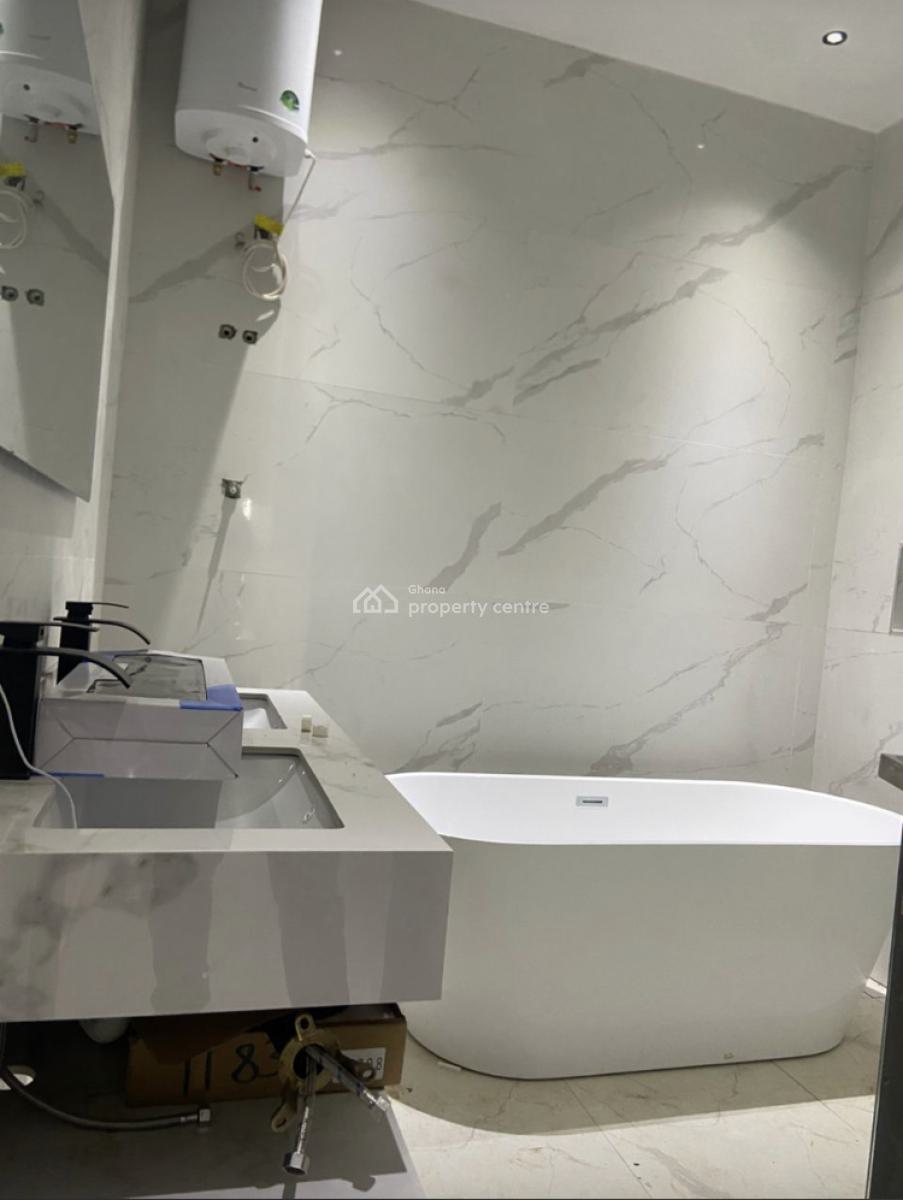 One-of-that-kind Fully Detached, Fully Detailed Four(4) Bedroom Duplex, Lakeside Estates, Adenta Municipal, Accra, Terraced Duplex for Sale