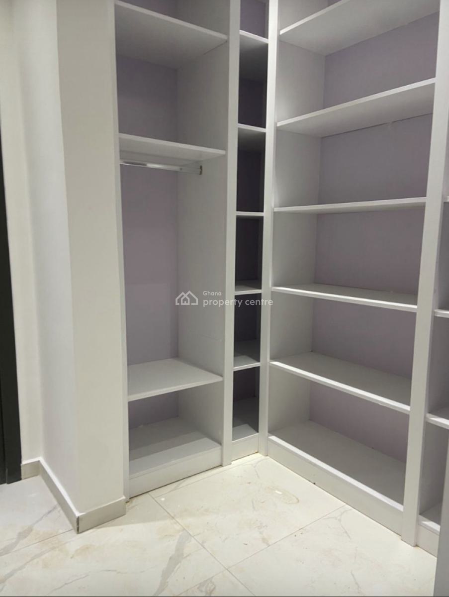 One-of-that-kind Fully Detached, Fully Detailed Four(4) Bedroom Duplex, Lakeside Estates, Adenta Municipal, Accra, Terraced Duplex for Sale