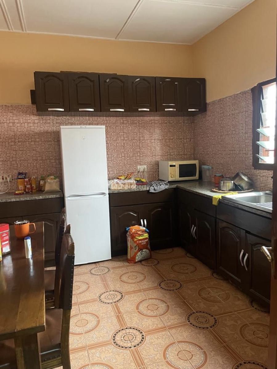 4 Bedrooms at Chantan  Ap Filling Station, Chantan, Achimota, Accra, Detached Bungalow for Rent
