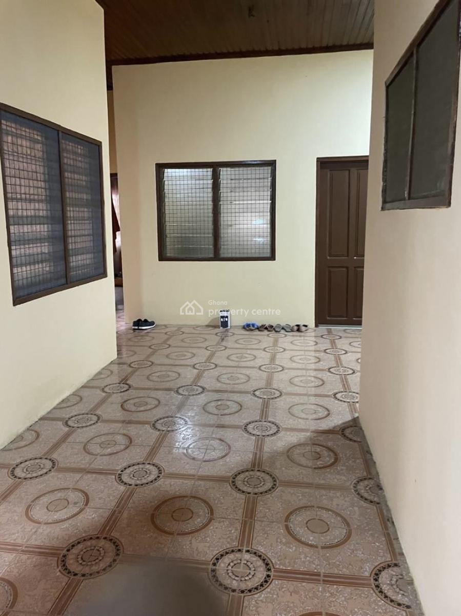 4 Bedrooms at Chantan  Ap Filling Station, Chantan, Achimota, Accra, Detached Bungalow for Rent
