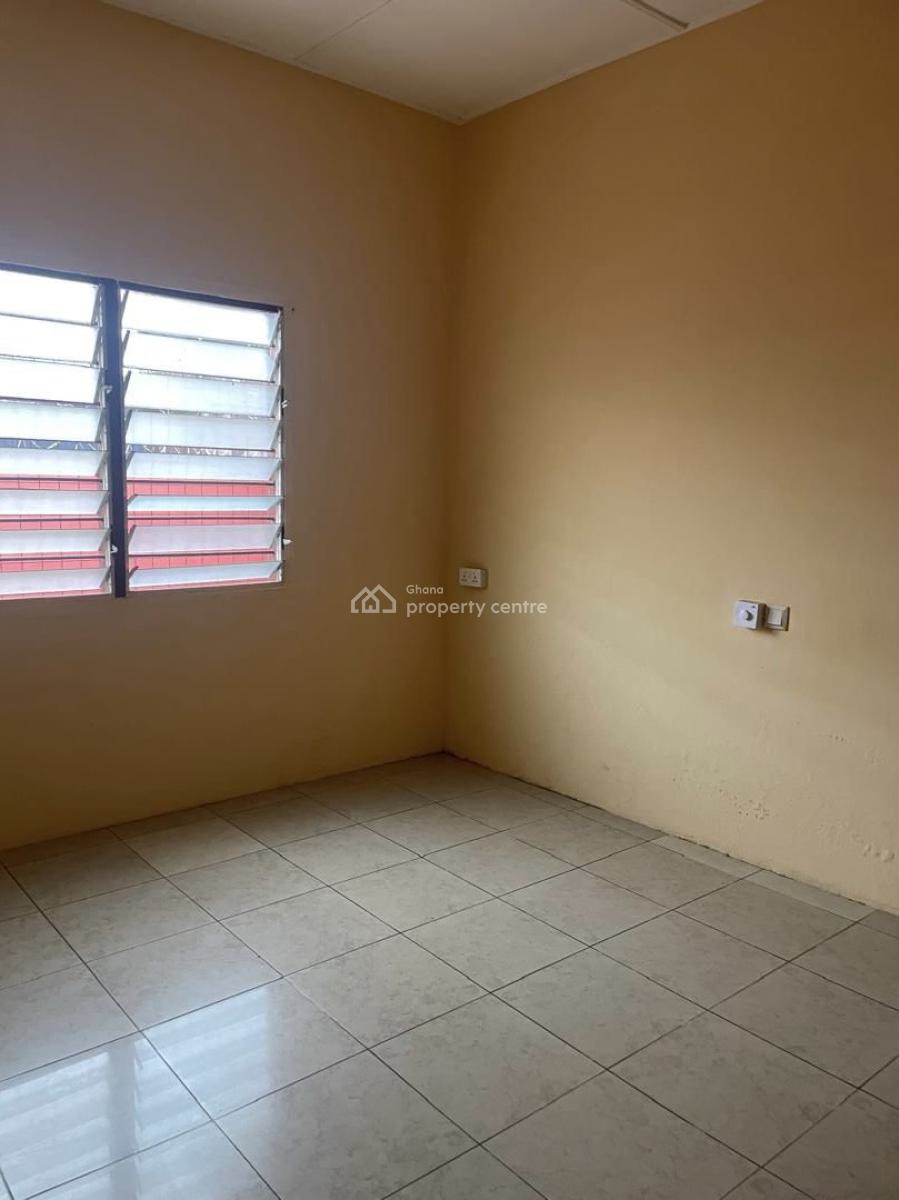 4 Bedrooms at Chantan  Ap Filling Station, Chantan, Achimota, Accra, Detached Bungalow for Rent
