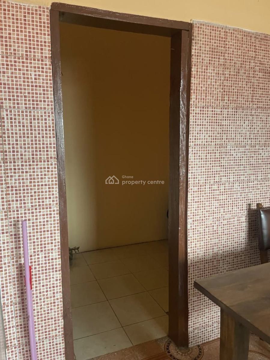 4 Bedrooms at Chantan  Ap Filling Station, Chantan, Achimota, Accra, Detached Bungalow for Rent