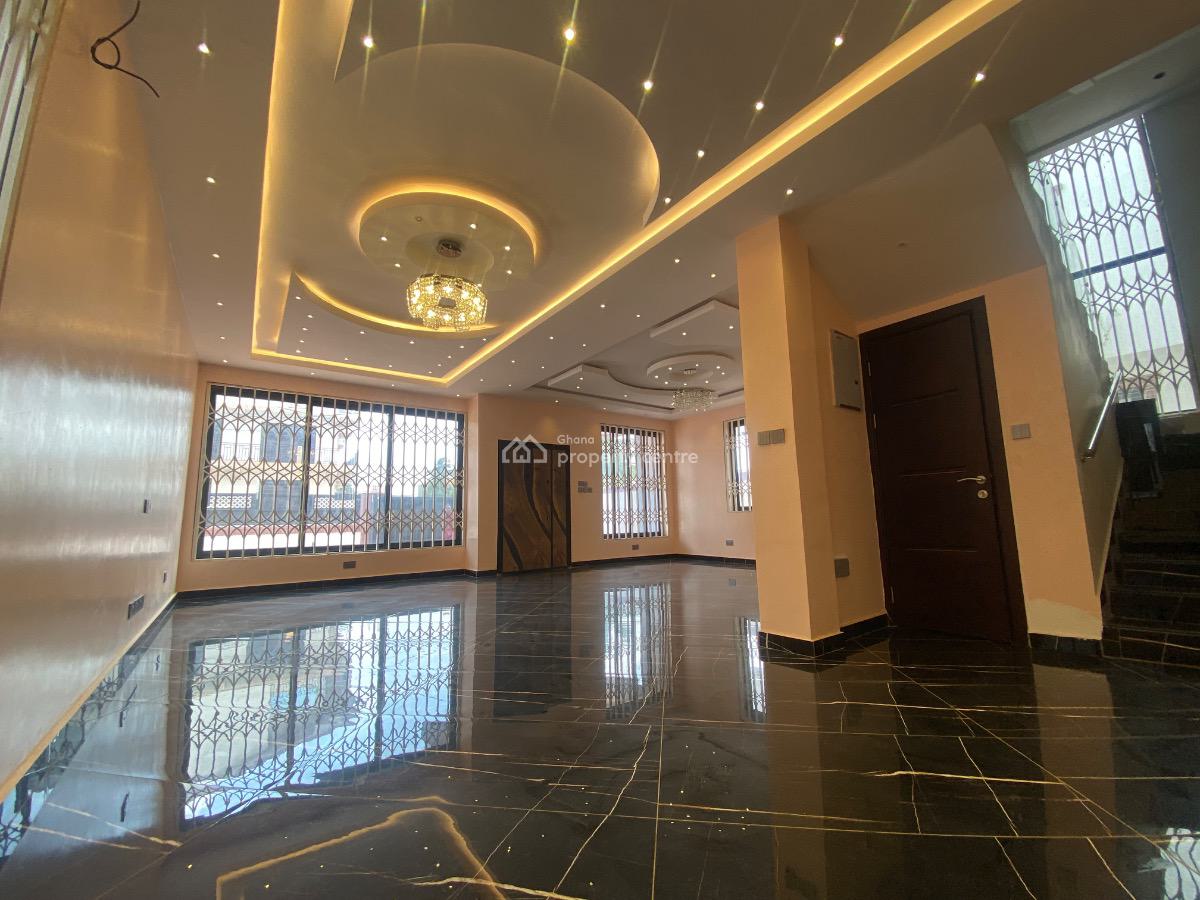 Luxury 4 Bedroom  5 Bathroom Townhouse, Chairs Street, Ogbojo, Adenta Municipal, Accra, Townhouse for Sale
