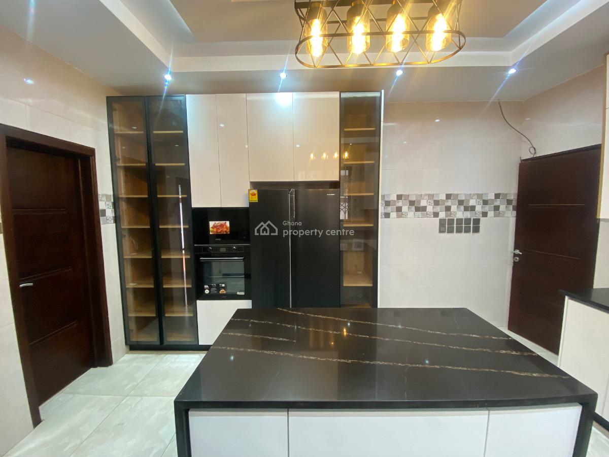 Luxury 4 Bedroom  5 Bathroom Townhouse, Chairs Street, Ogbojo, Adenta Municipal, Accra, Townhouse for Sale
