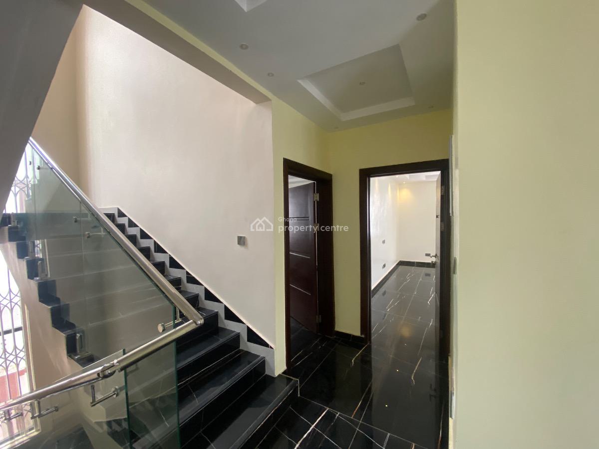 Luxury 4 Bedroom  5 Bathroom Townhouse, Chairs Street, Ogbojo, Adenta Municipal, Accra, Townhouse for Sale