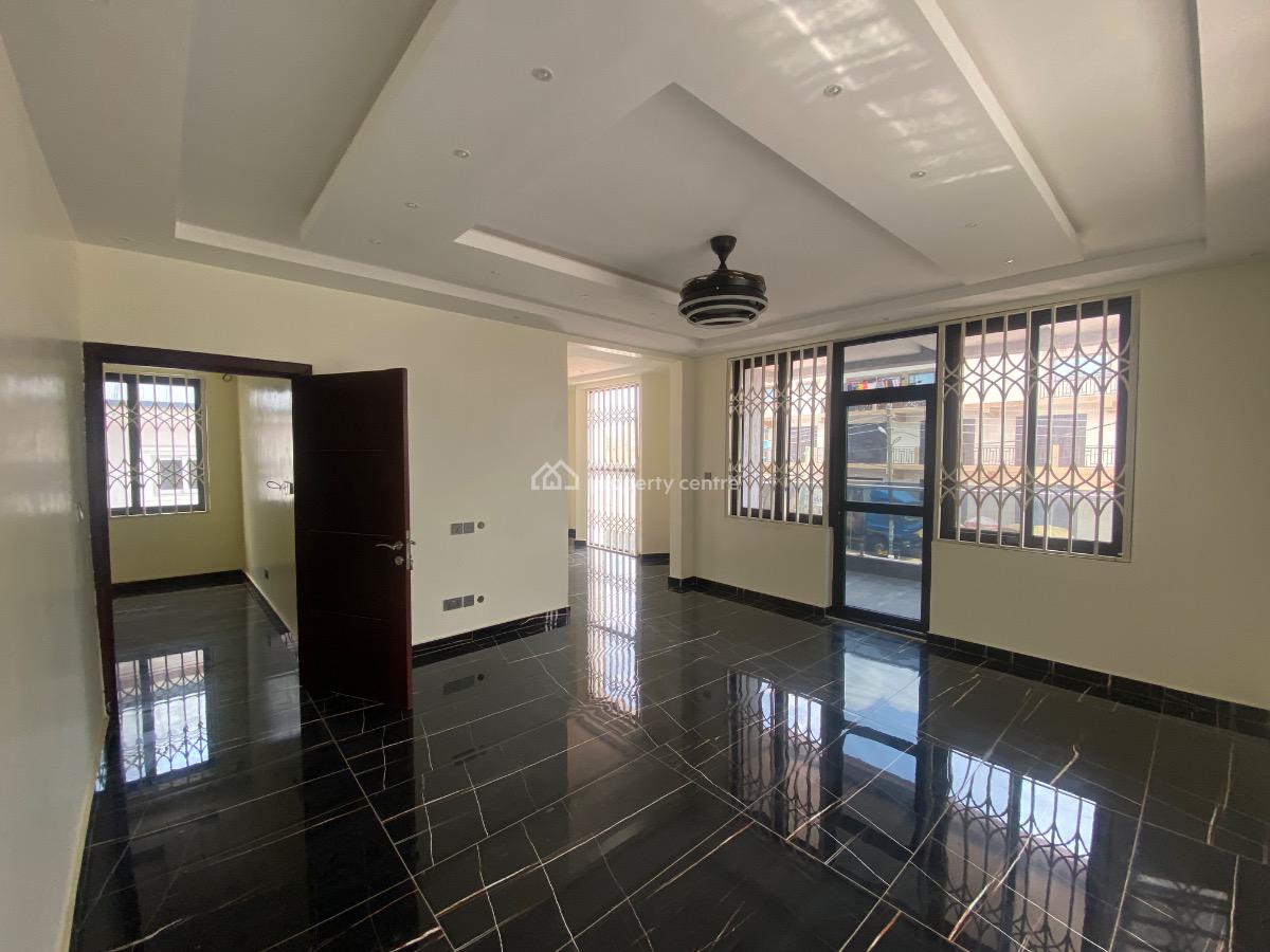 Luxury 4 Bedroom  5 Bathroom Townhouse, Chairs Street, Ogbojo, Adenta Municipal, Accra, Townhouse for Sale