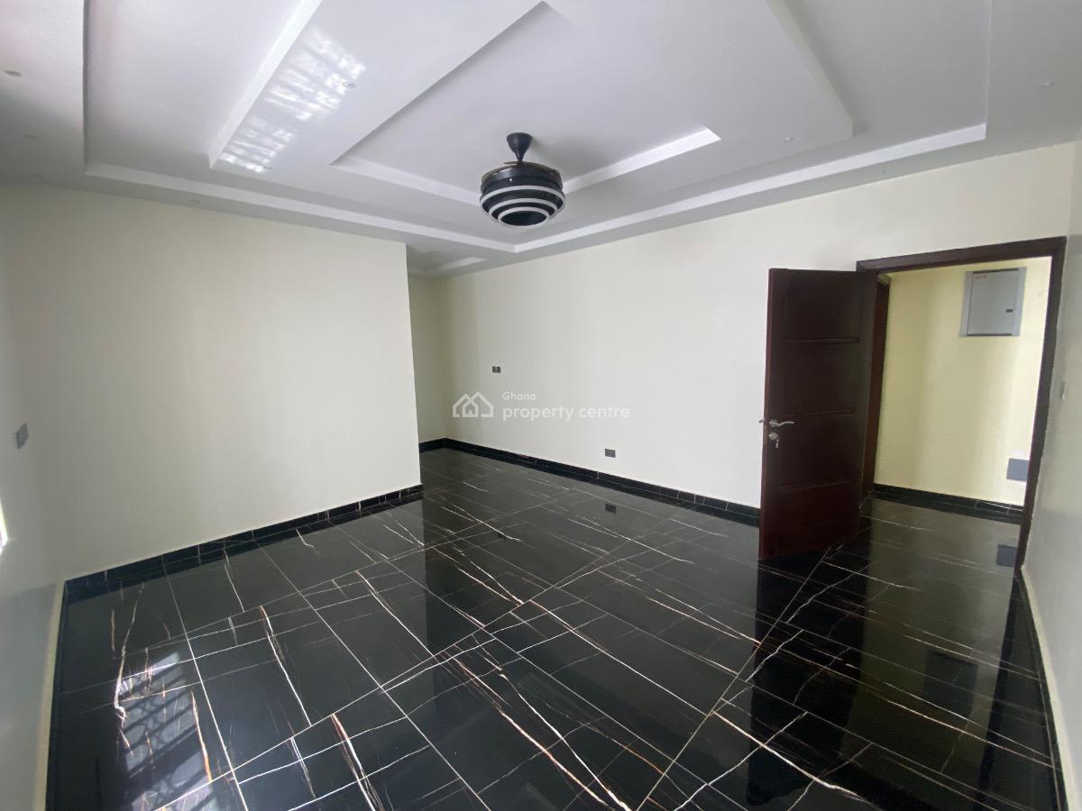 Luxury 4 Bedroom  5 Bathroom Townhouse, Chairs Street, Ogbojo, Adenta Municipal, Accra, Townhouse for Sale