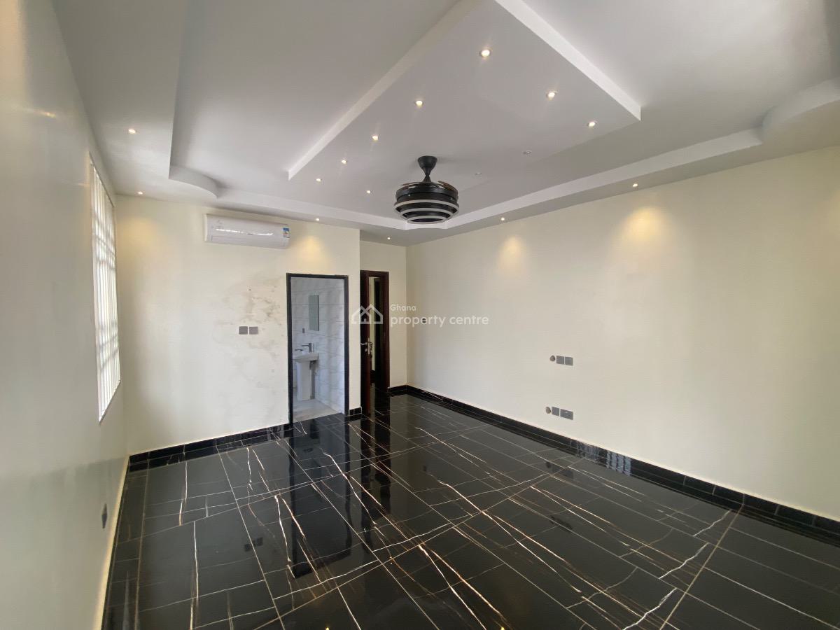 Luxury 4 Bedroom  5 Bathroom Townhouse, Chairs Street, Ogbojo, Adenta Municipal, Accra, Townhouse for Sale